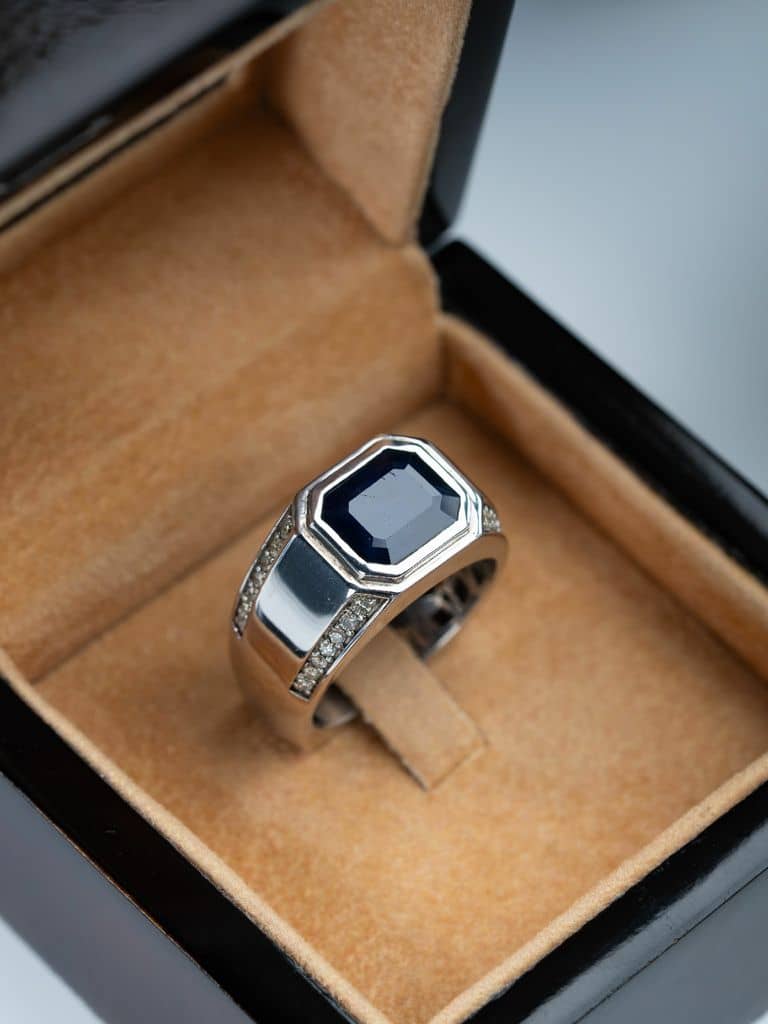 خاتم فضة - alternate view