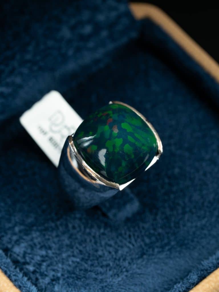 خاتم فضة بحجر أوبال اثيوبي فاخر - alternate view