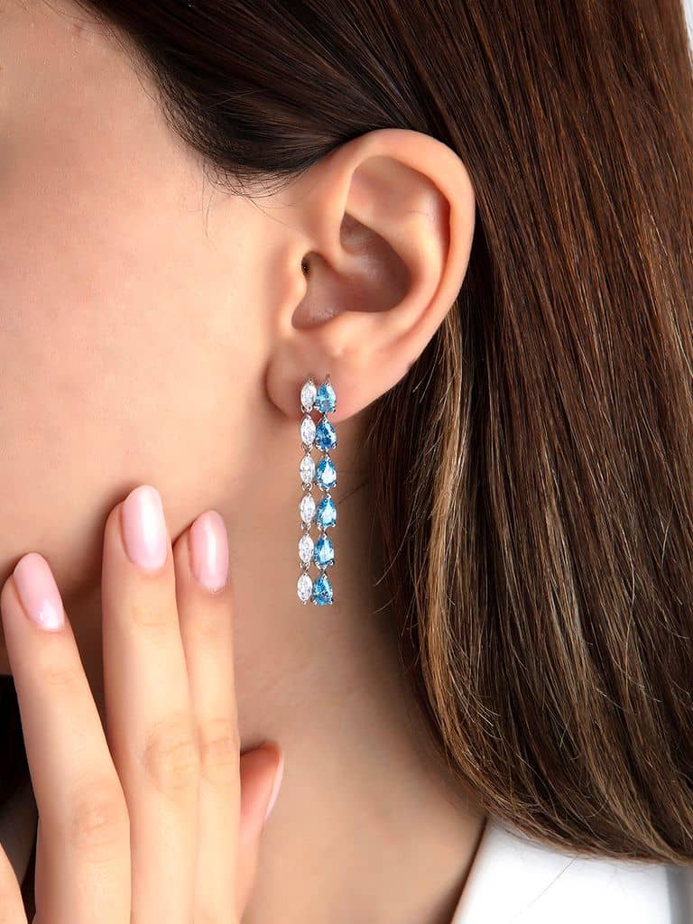 قرط نسائي مميز