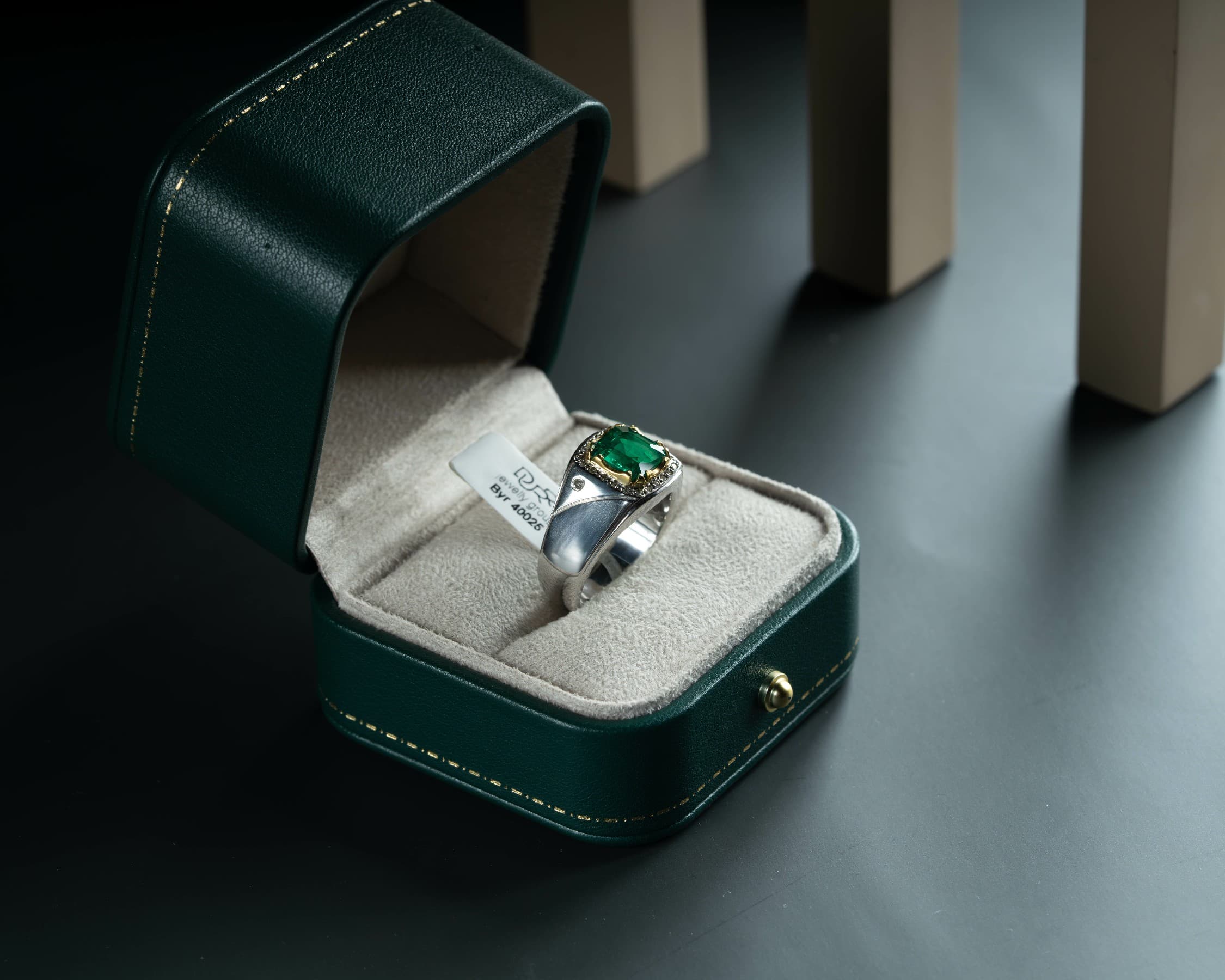 خاتم فضة بحجر البايرون مرصع الماس - خواتم رجالية, بايرون , تشكيلة الرجال