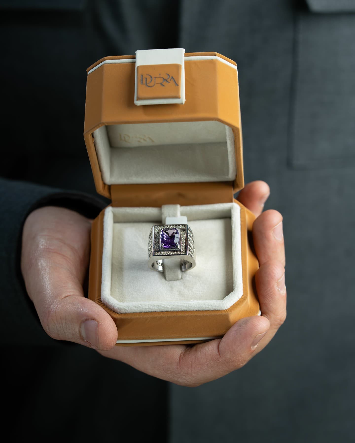 خاتم رجالي بحجر جمشت مع ترصيع الماس - تشكيلة الرجال, خواتم رجالية, جمشت