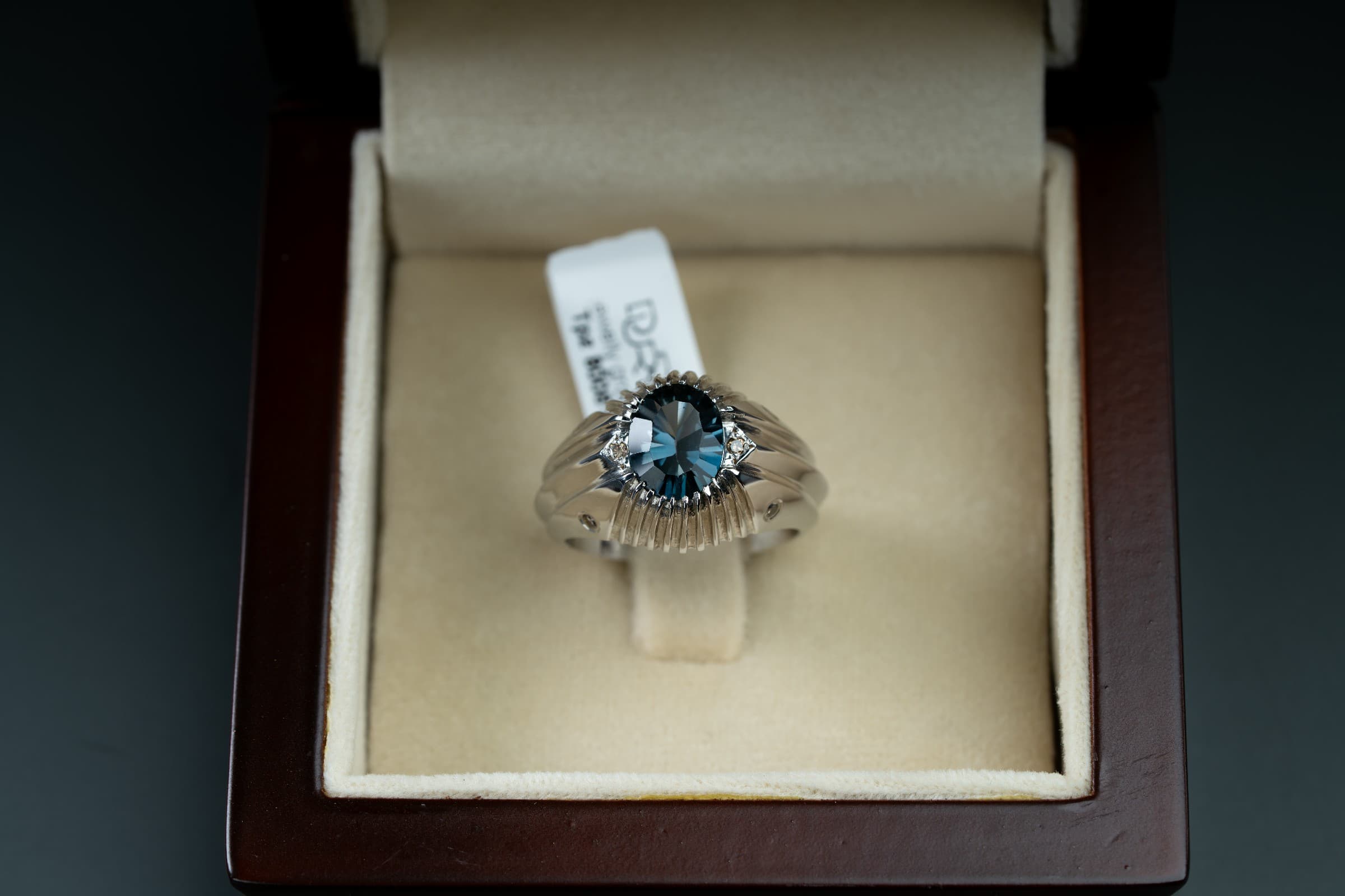 خاتم فضة بحجر توباز اللندني مع ترصيع الماس - تشكيلة الرجال, خواتم رجالية, توباز