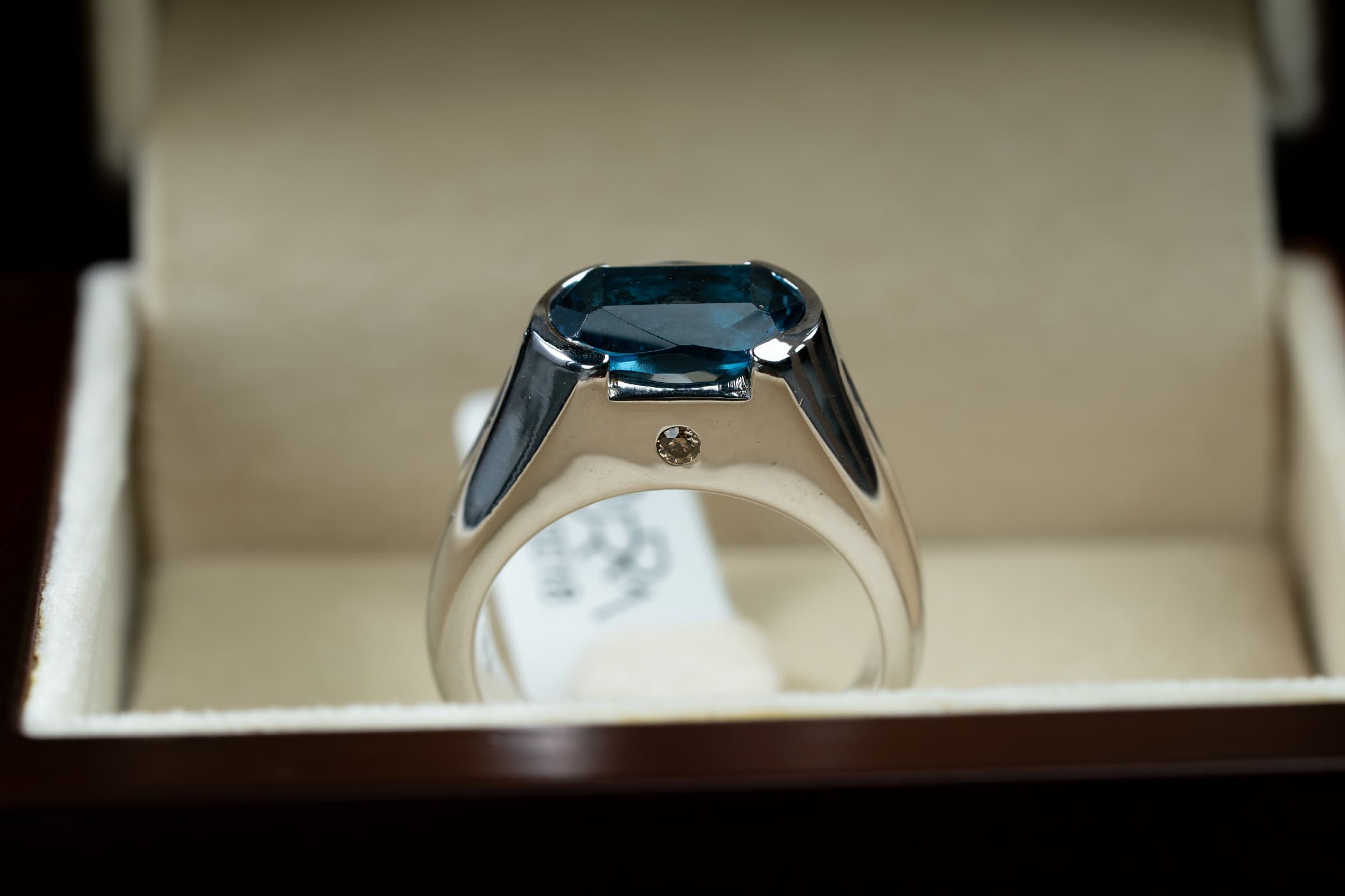 خاتم فضة صياغة يدوية بحجر التوباز اللندني الملكي - تشكيلة الرجال, خواتم رجالية, توباز