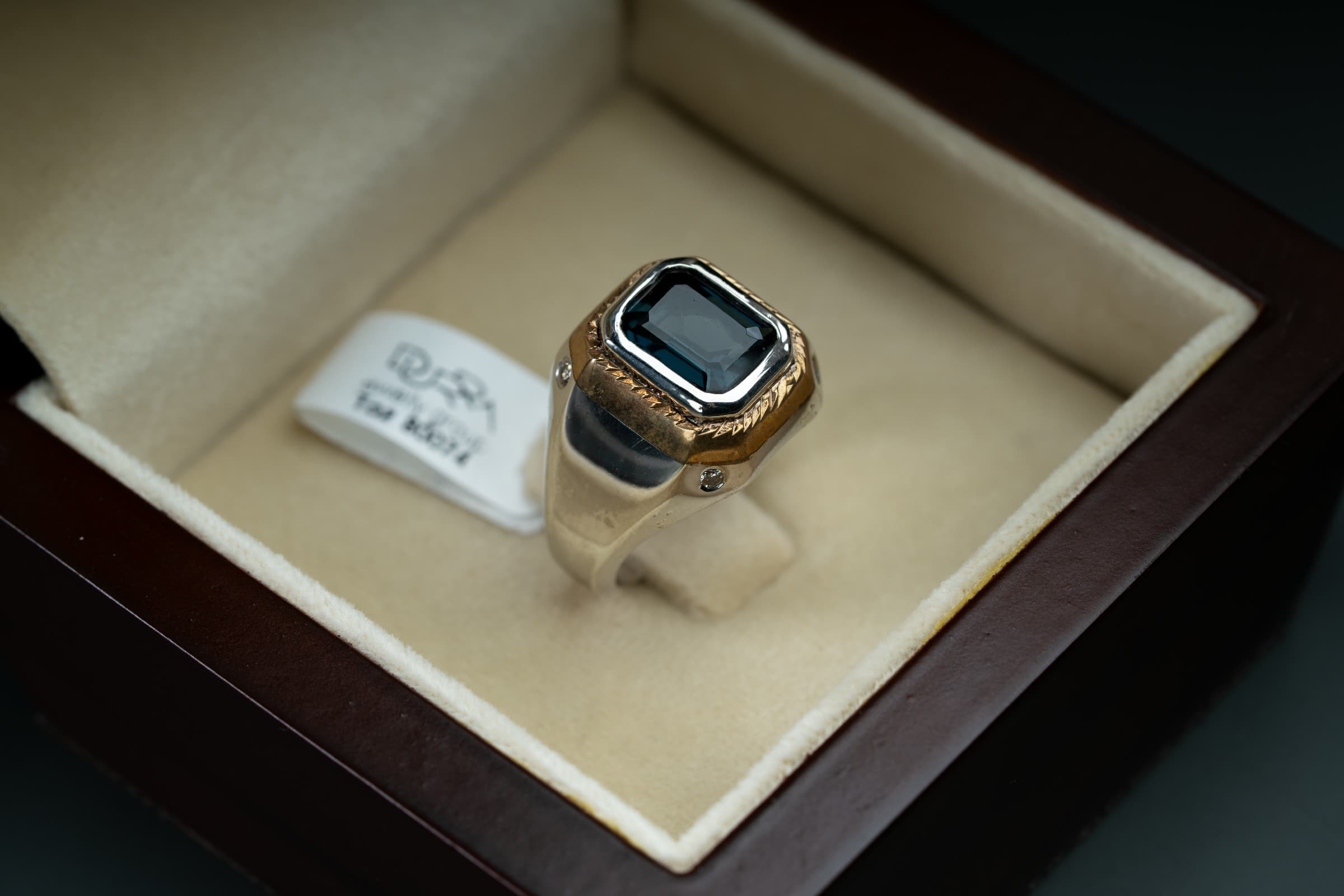 خاتم رجالي فضة صياغة يدوية بحجر التوباز اللندني المرصع بالالماس - تشكيلة الرجال, خواتم رجالية, توباز