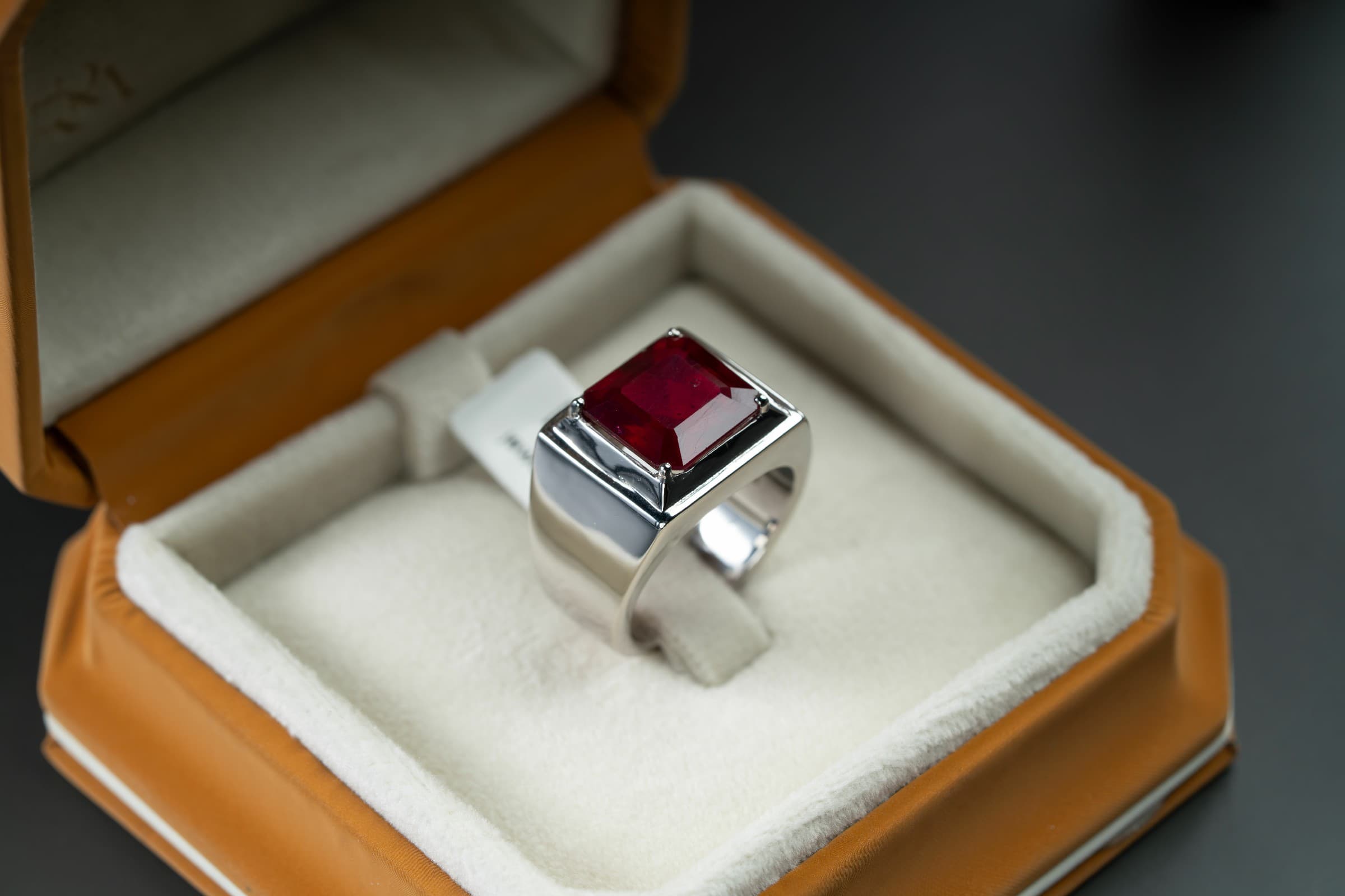 خاتم فضة رجالي صياغة يدوية مع حجر الياقوت الافريقي - تشكيلة الرجال, خواتم رجالية, ياقوت