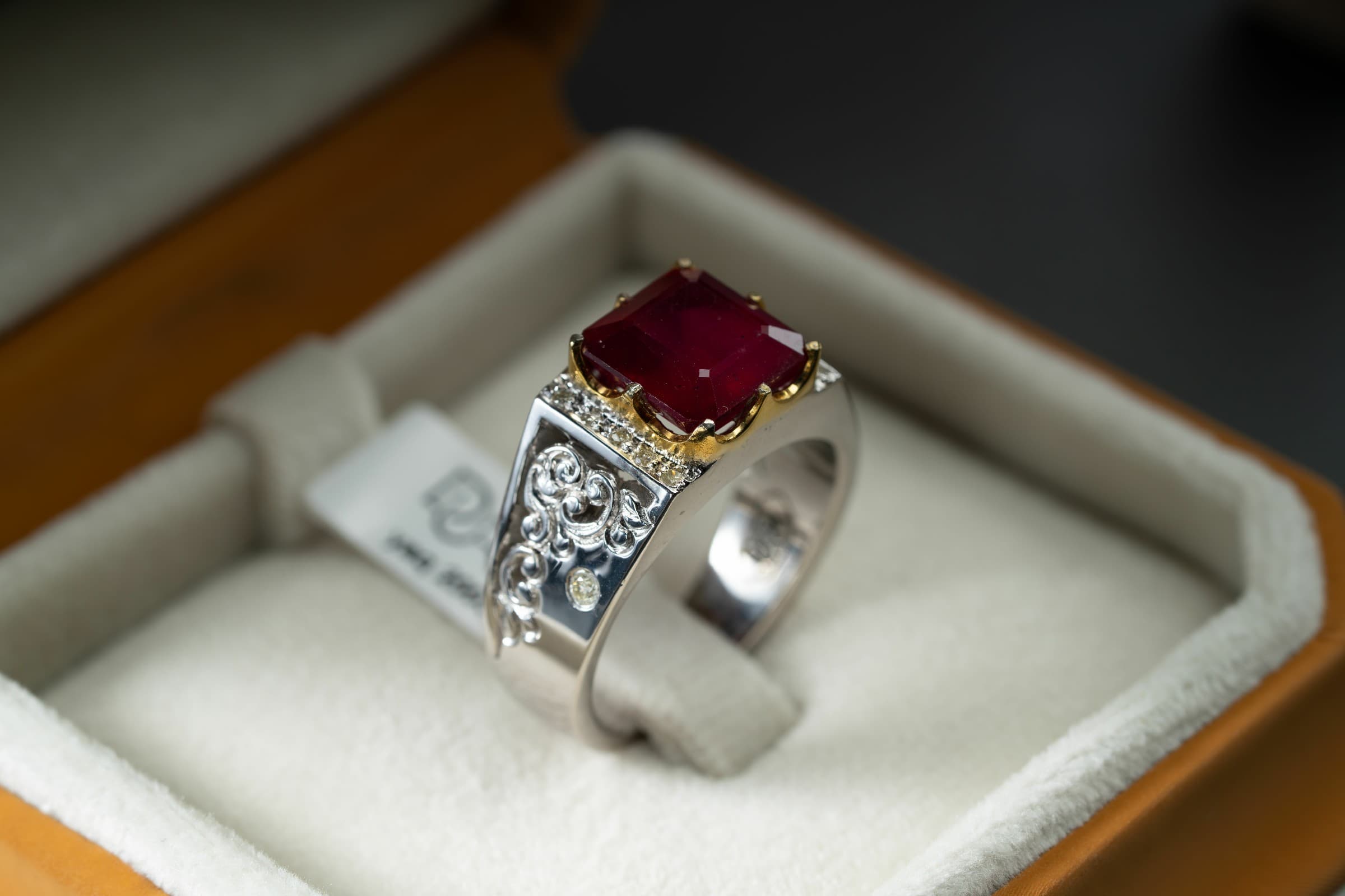 خاتم فضة صياغة يدوية مرصع بالياقوت والالماس - ياقوت, خواتم رجالية, تشكيلة الرجال