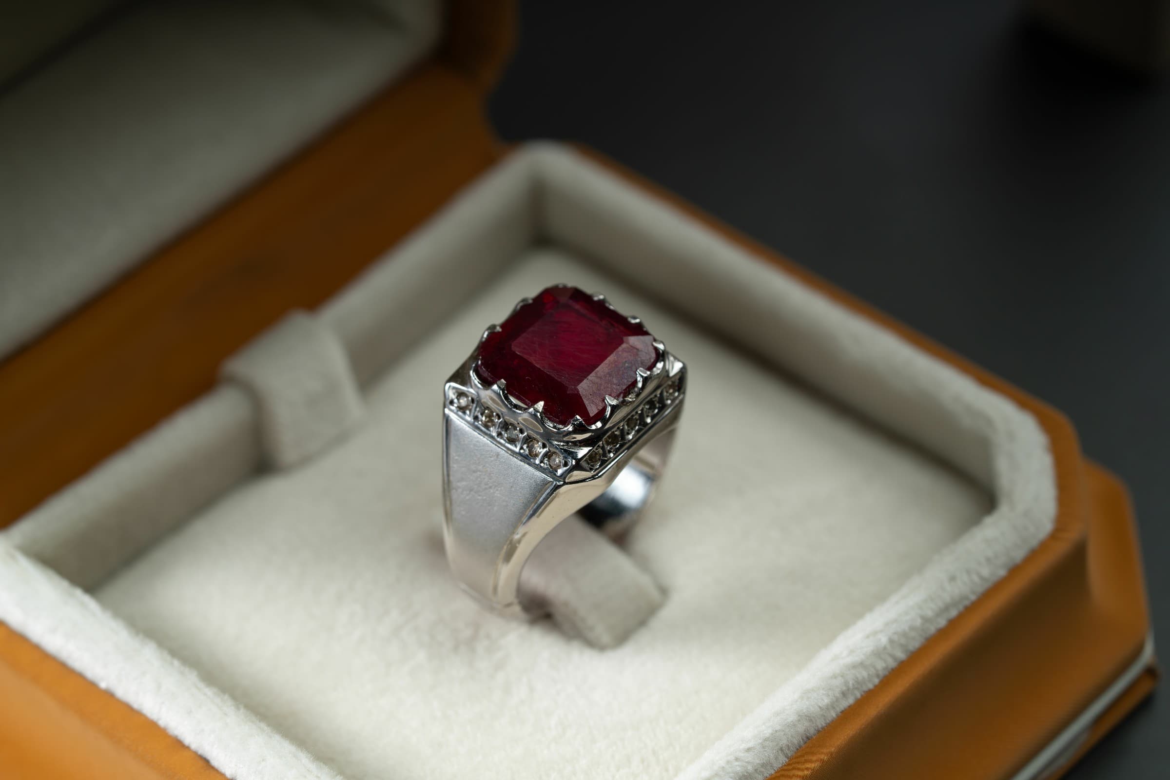 خاتم رجالي فضة بحجر الياقوت الافريقي الأحمر - تشكيلة الرجال, خواتم رجالية, ياقوت