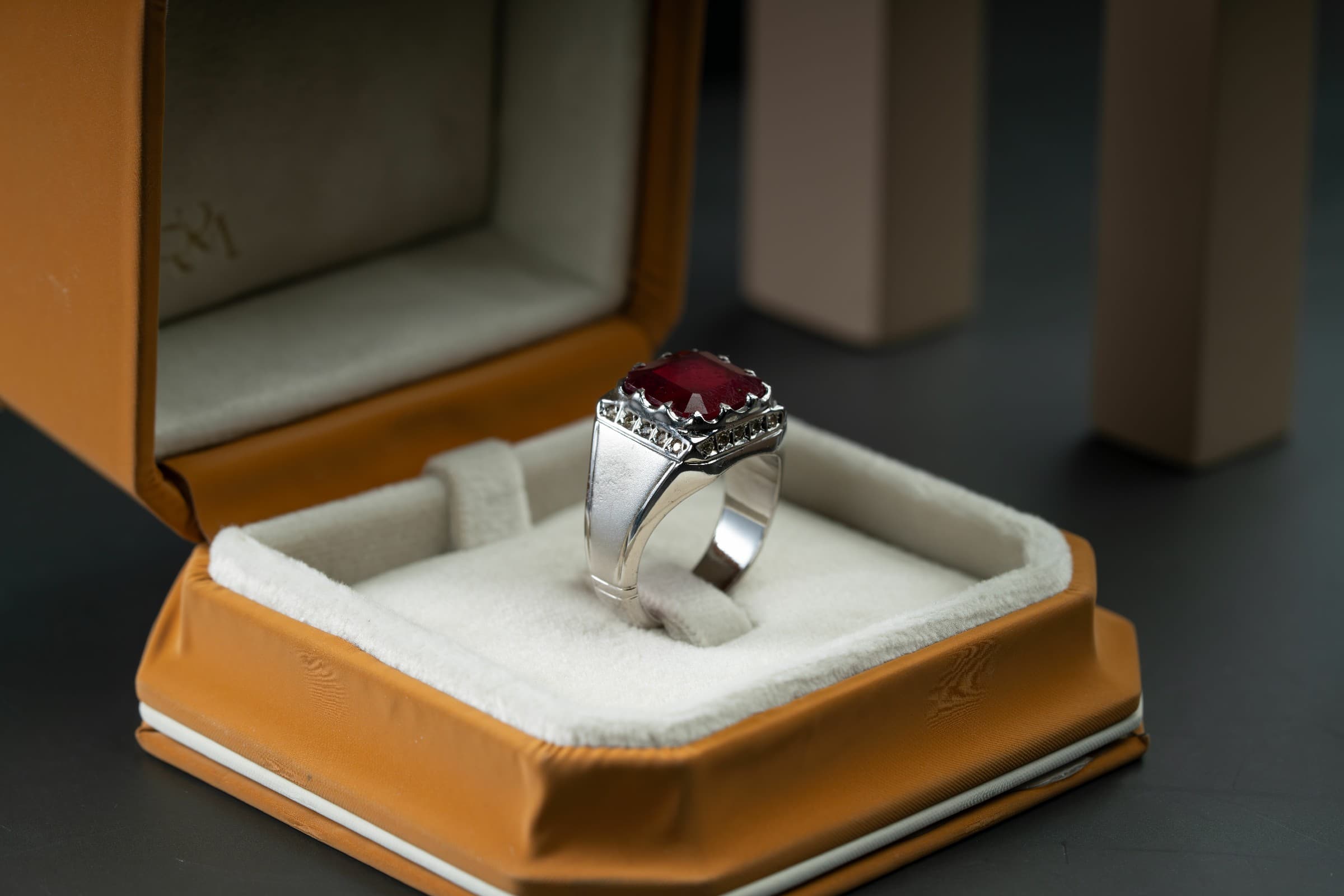 خاتم رجالي فضة بحجر الياقوت الافريقي الأحمر - تشكيلة الرجال, خواتم رجالية, ياقوت
