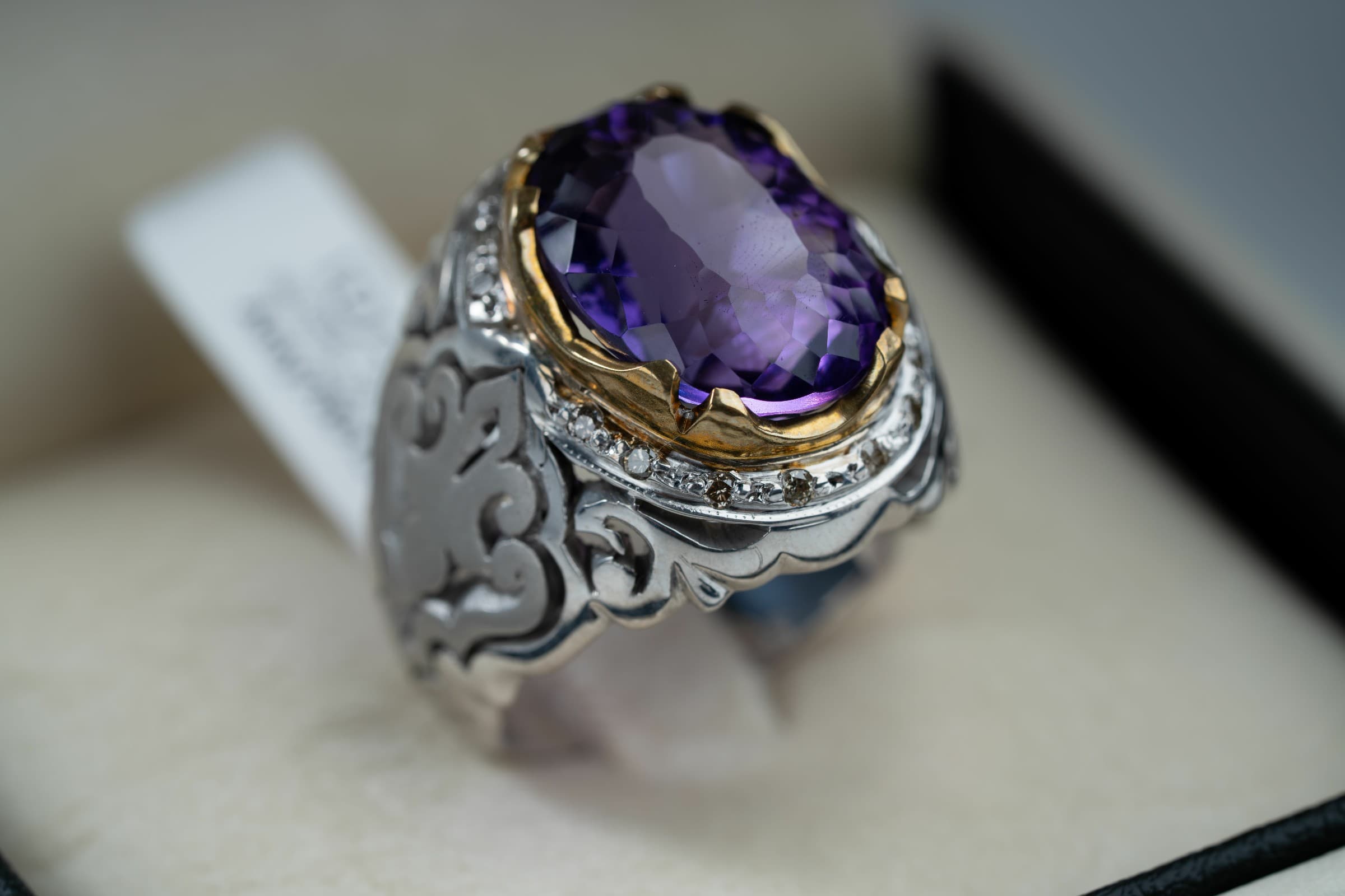 خاتم بنقش يدوي فاخر فضة مع حجر الجمشت وترصيع الالماس - تشكيلة الرجال, خواتم رجالية, جمشت