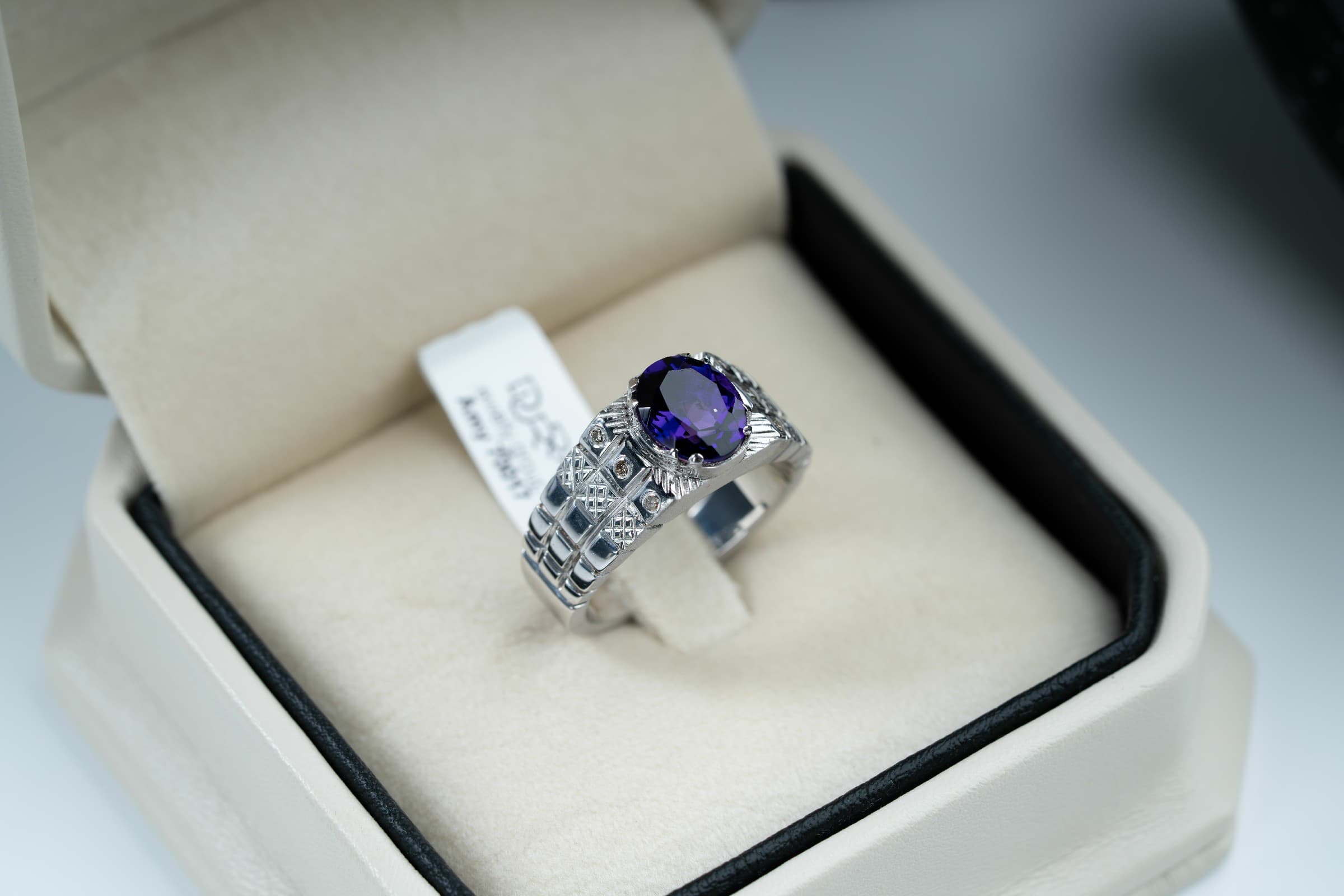 خاتم فضة صياغة يدوية انيقة مع حجر الجمشت وترصيع الماس - تشكيلة الرجال, خواتم رجالية, جمشت