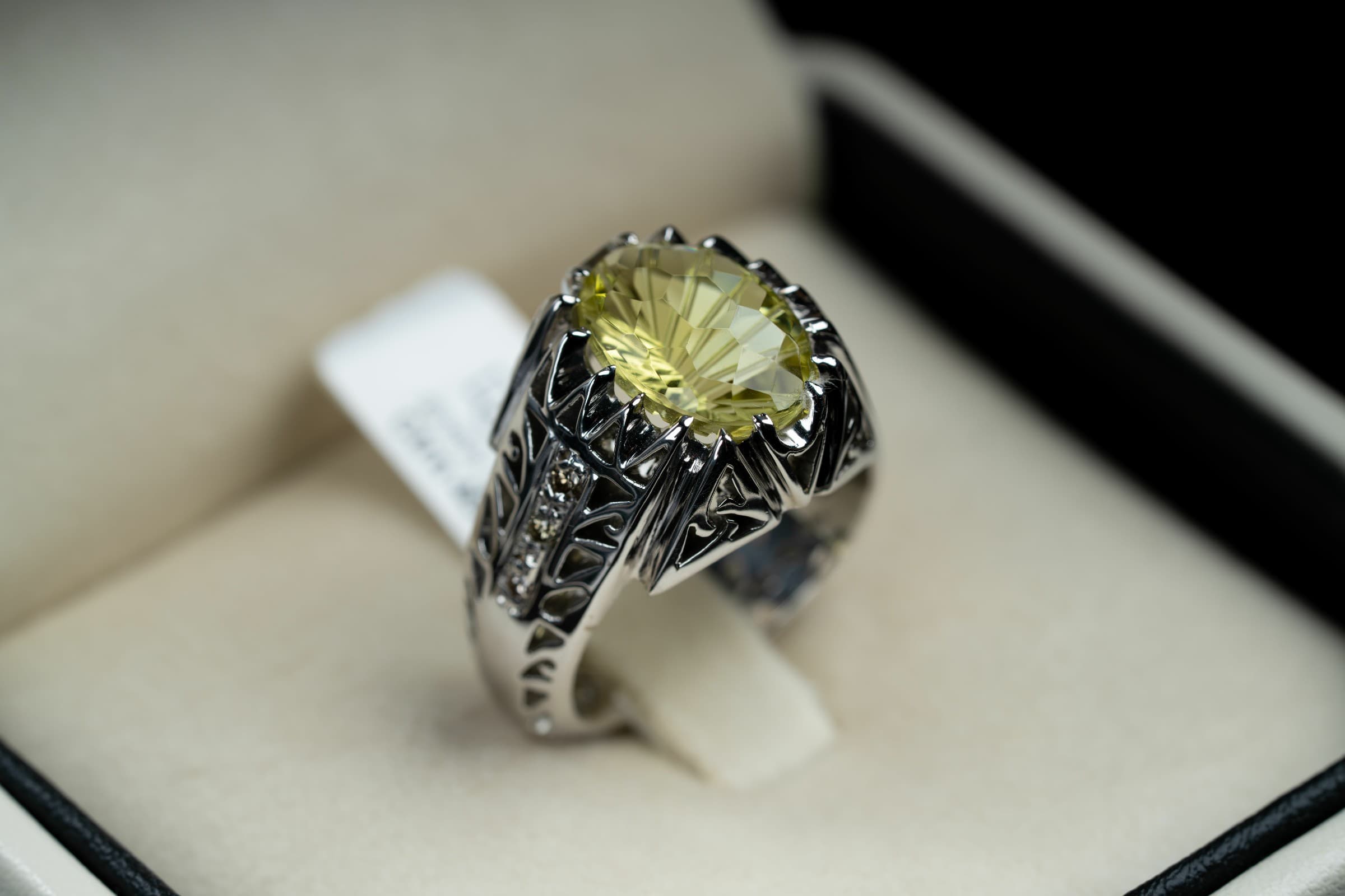 خاتم فضة صياغة يدوية مرصع بحجر الكوارتز الليموني مع الالماس  - تشكيلة الرجال, خواتم رجالية, سترين