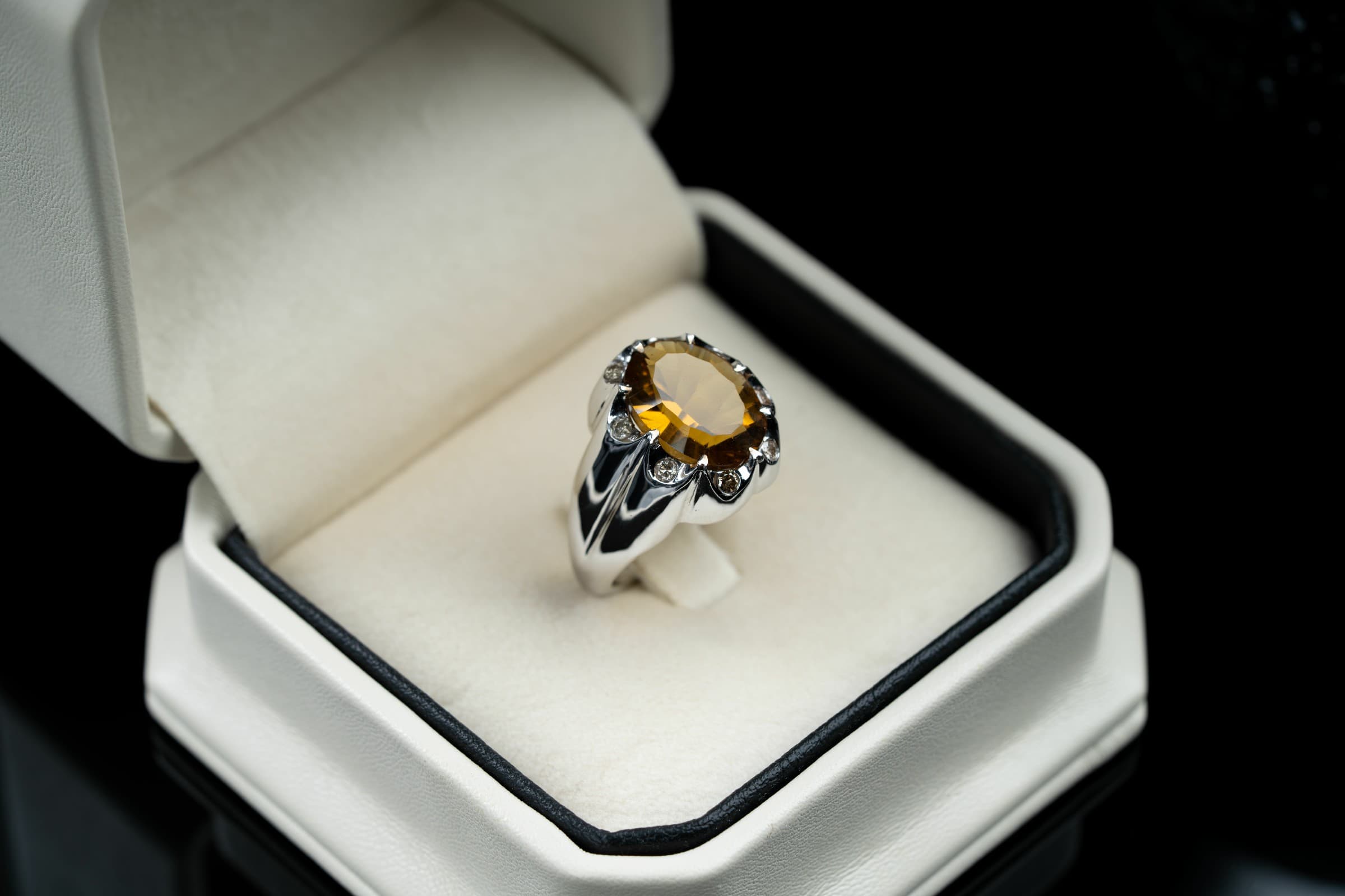 خاتم فضة مرصع بحجر سترين أصفر وترصيع الالماس - تشكيلة الرجال, خواتم رجالية, سترين