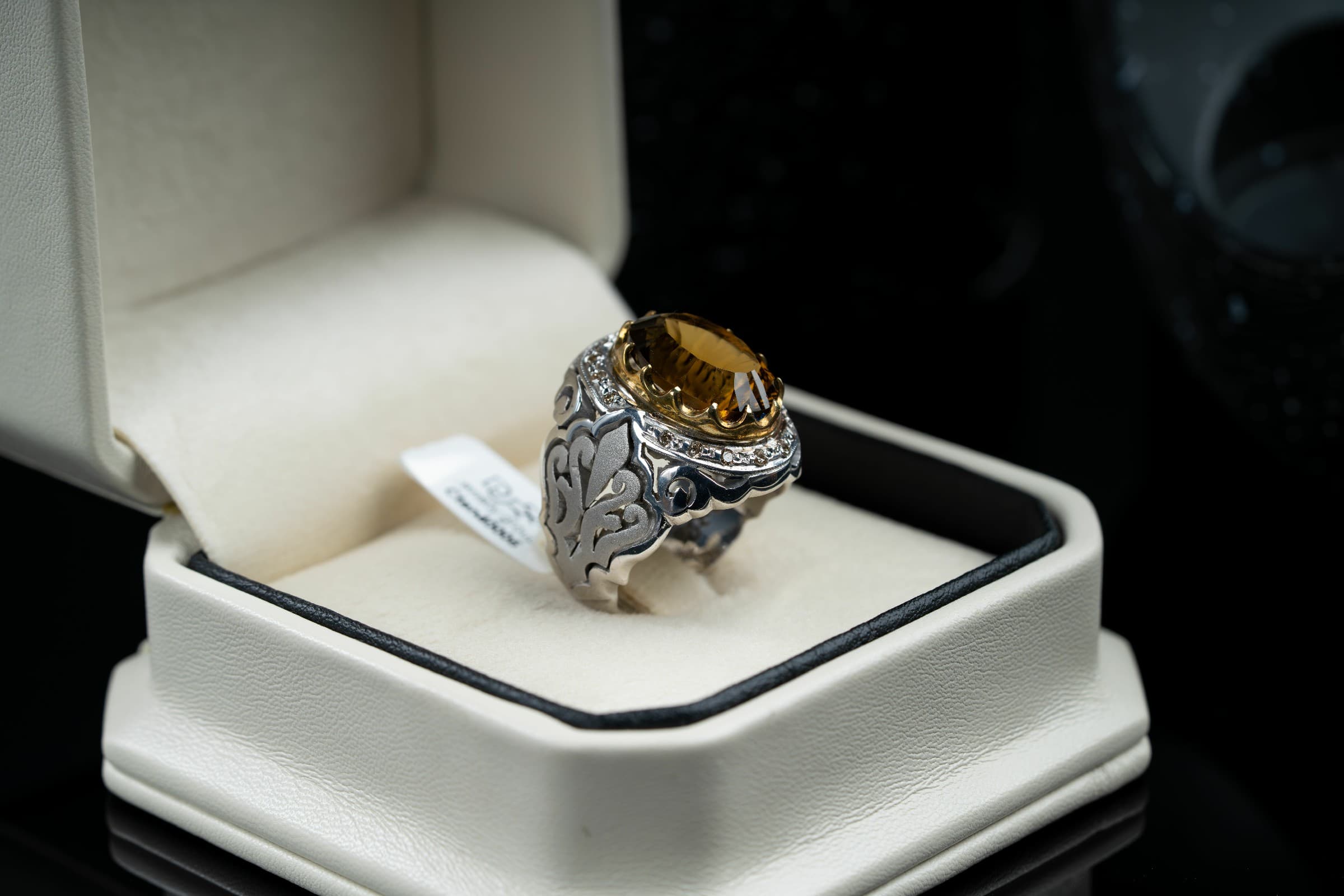 خاتم بصاغة فخمة بحجر السترين الملكي مع ترصيع الماس - تشكيلة الرجال, خواتم رجالية, سترين