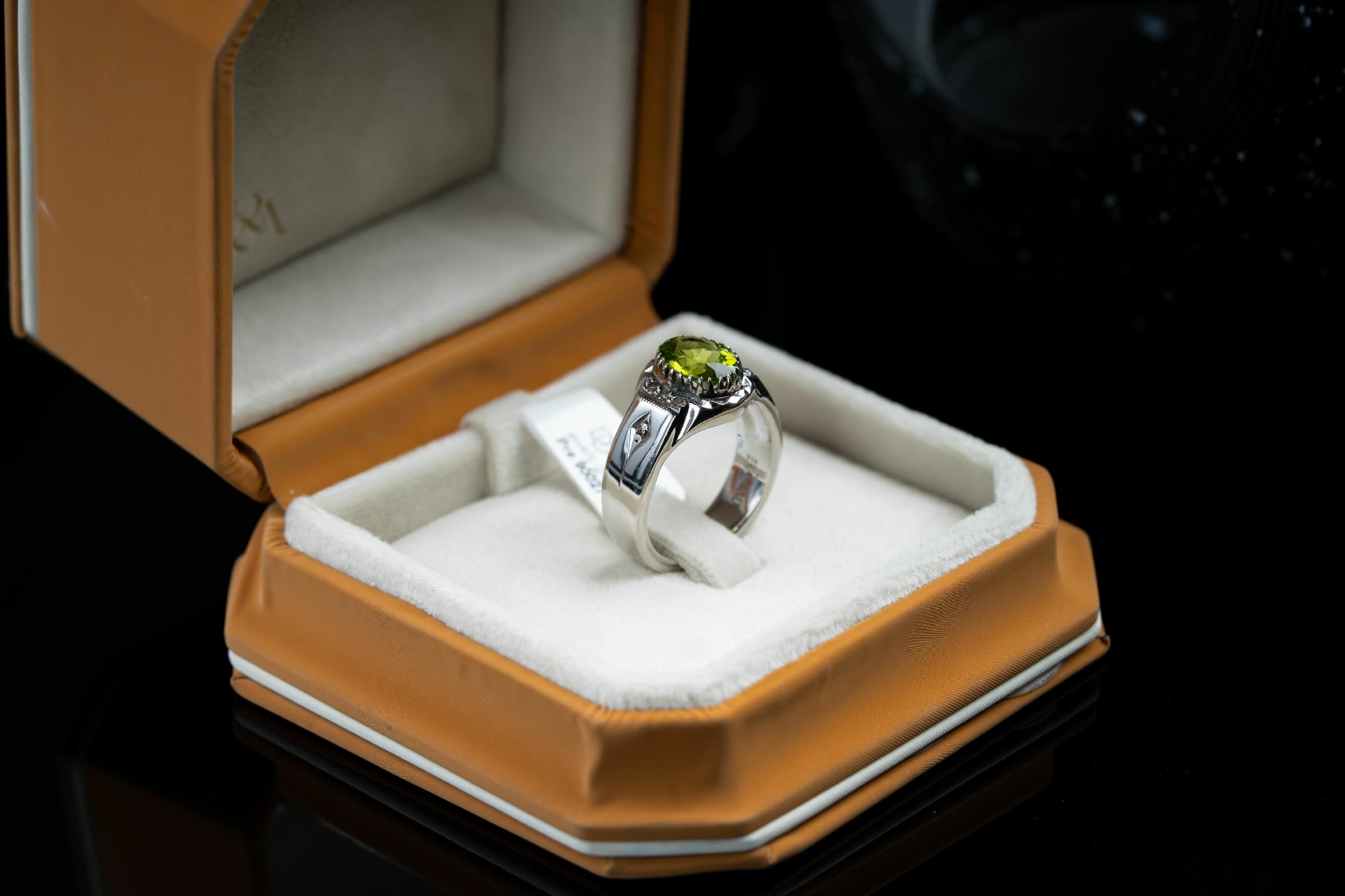 خاتم فضة  بحجر الزبرجد الأخضر مع ترصيع الماس - تشكيلة الرجال, خواتم رجالية, زبرجد