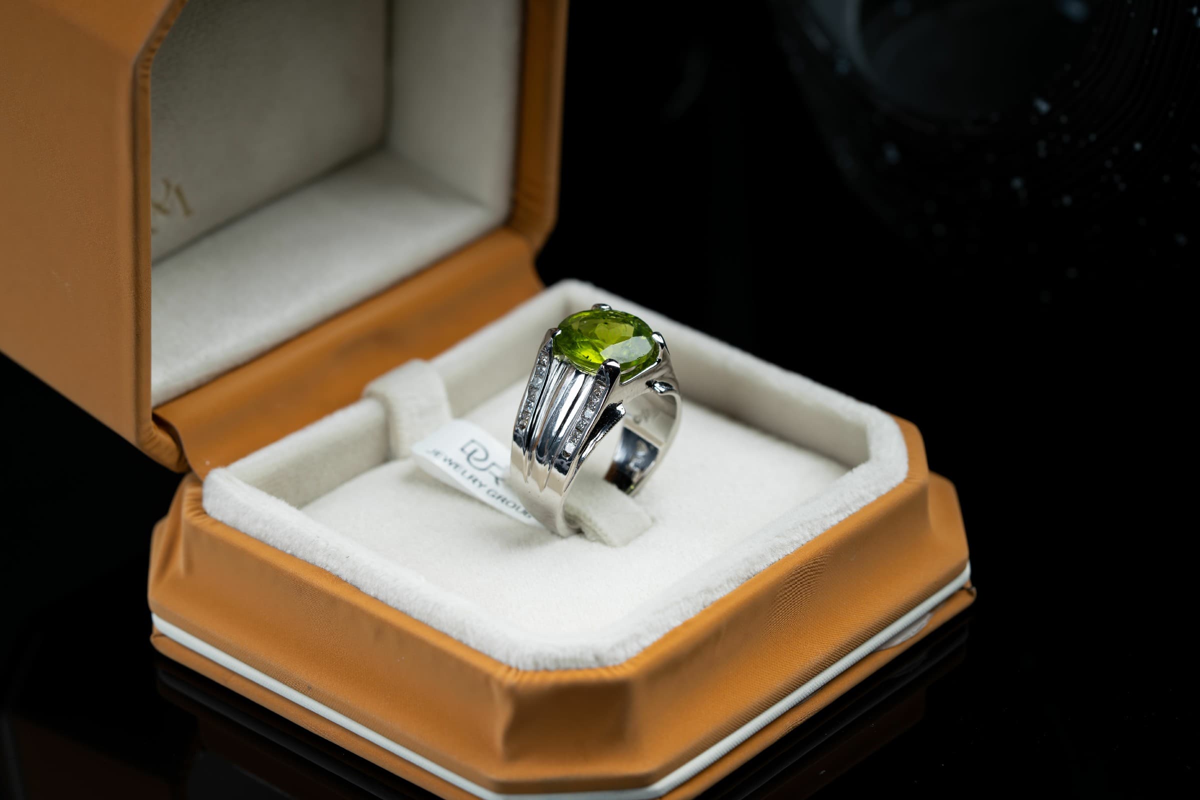 خاتم فضة  بحجر الزبرجد الأخضر مع ترصيع الماس - تشكيلة الرجال, خواتم رجالية, زبرجد