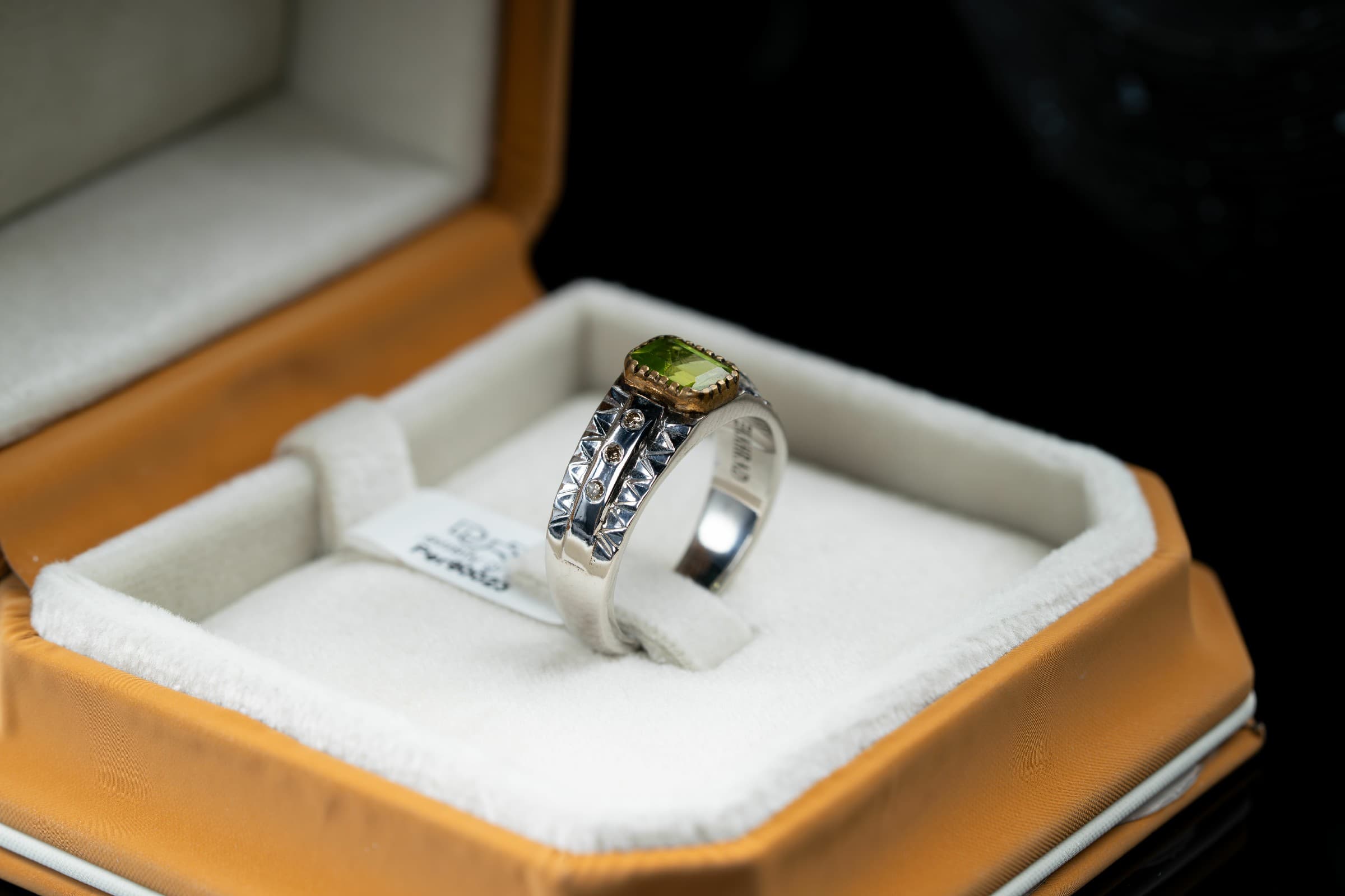 خاتم فضة مرصع بالزبرجد الأخضر وترصيع الماس - زبرجد, خواتم رجالية, تشكيلة الرجال