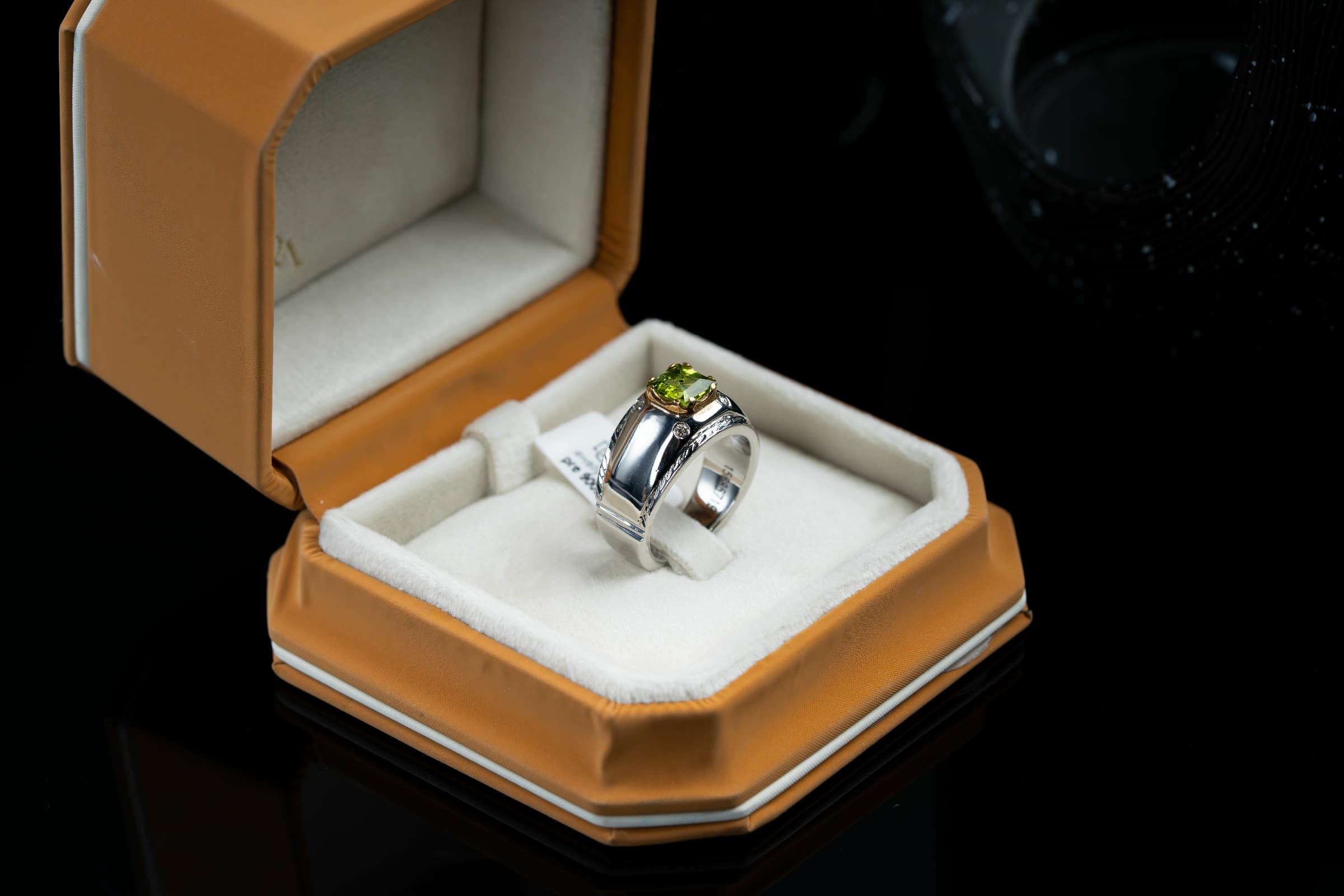 خاتم فضة صياغة يدوية مرصع الماس مع حجر الزبرجد - تشكيلة الرجال, خواتم رجالية, زبرجد