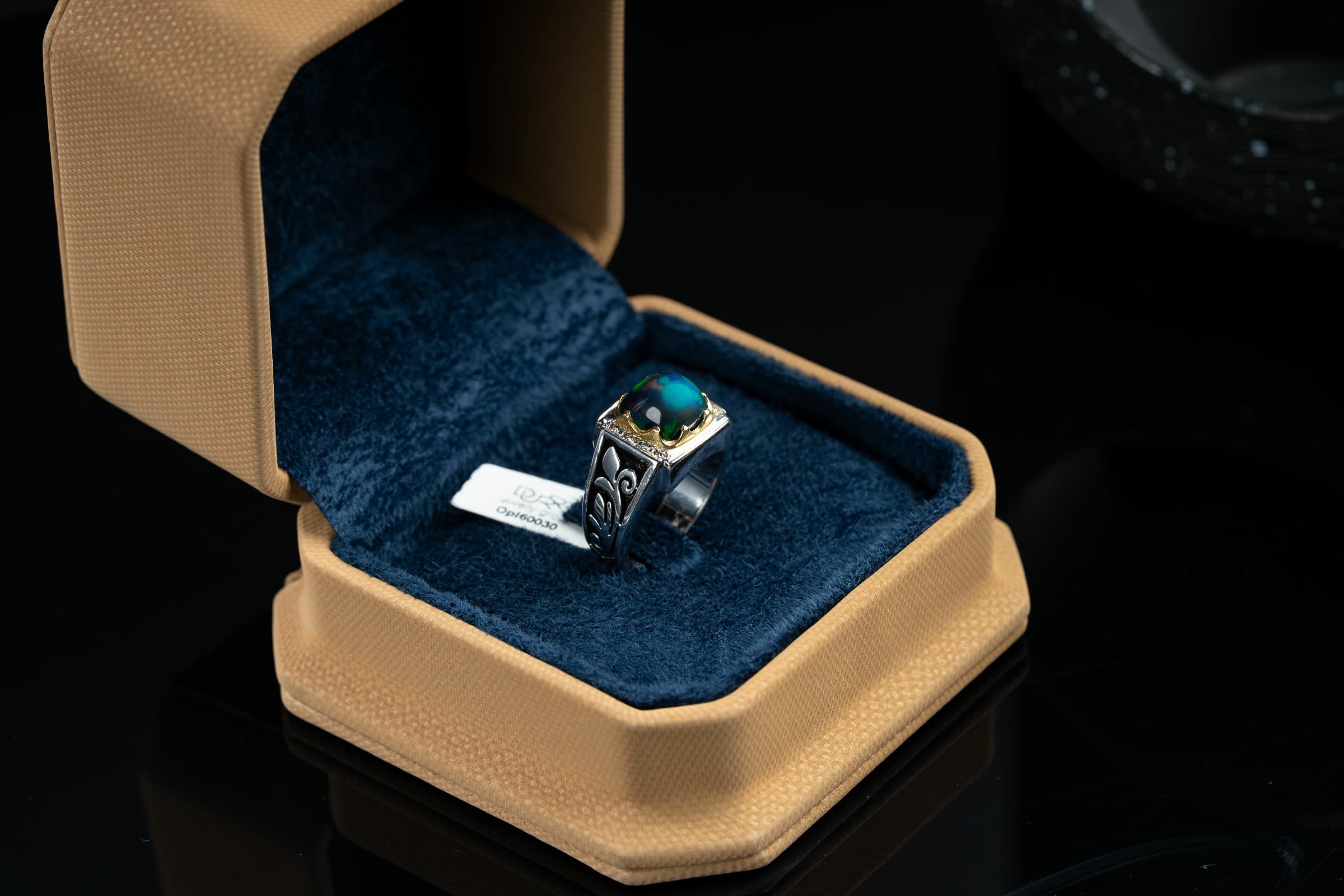 خاتم فضة بحجر الأوبال مع ترصيع الماس - تشكيلة الرجال, خواتم رجالية, أوبال أثيوبي