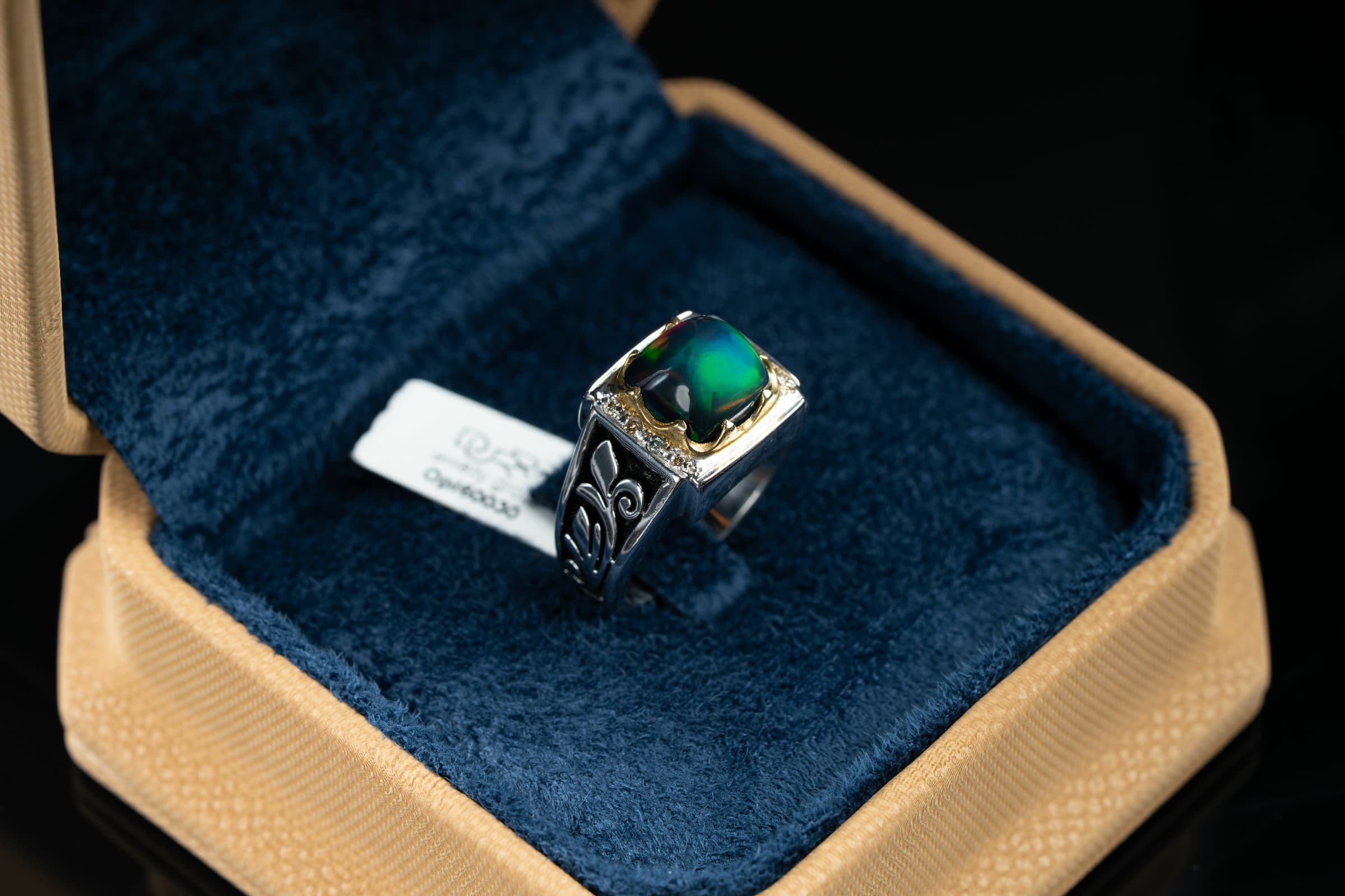 خاتم فضة بحجر الأوبال مع ترصيع الماس - تشكيلة الرجال, خواتم رجالية, أوبال أثيوبي