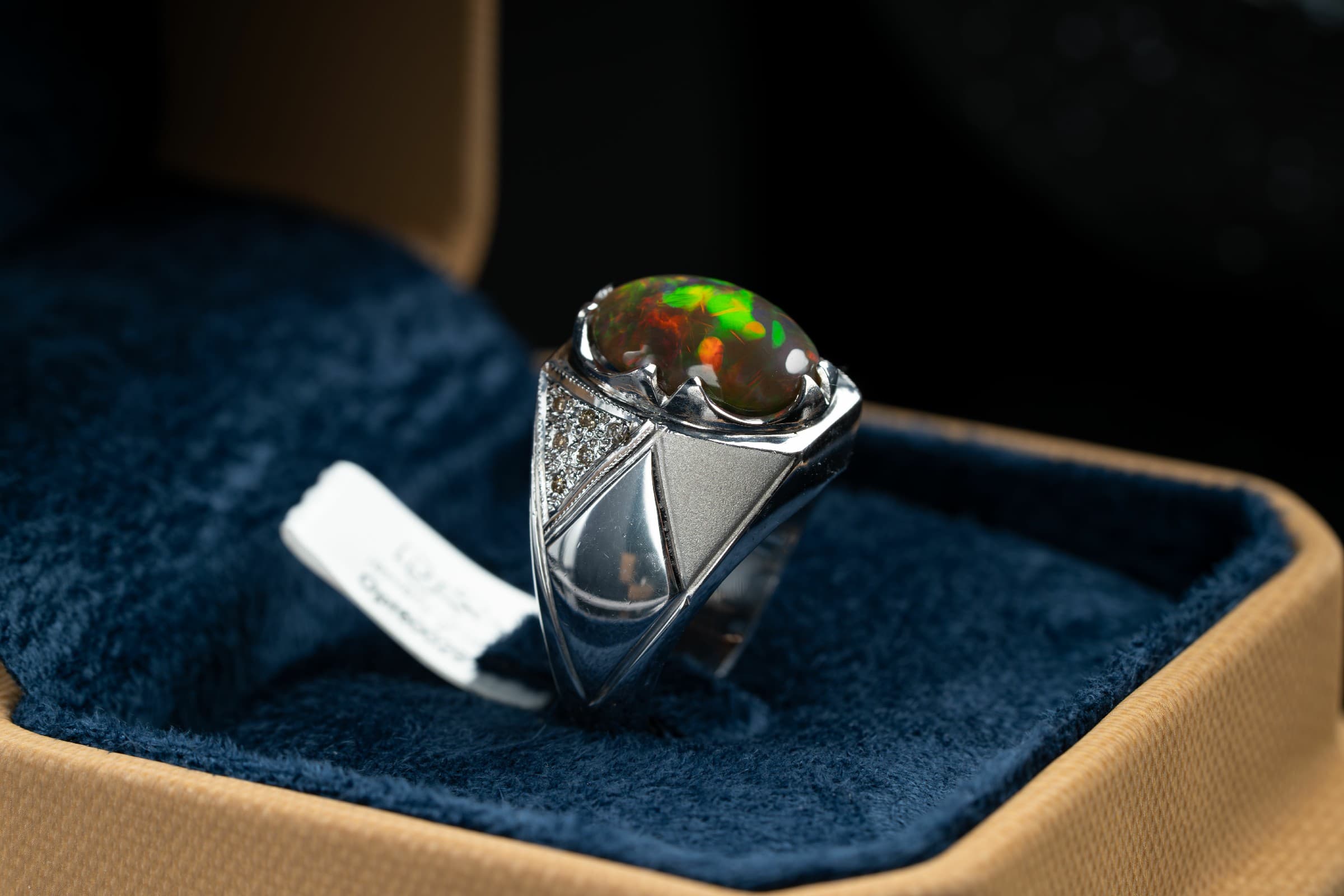 خاتم فضة رجالي بحجر أوبال الاثيوبي مع ترصيع الماس - تشكيلة الرجال, خواتم رجالية, أوبال أثيوبي