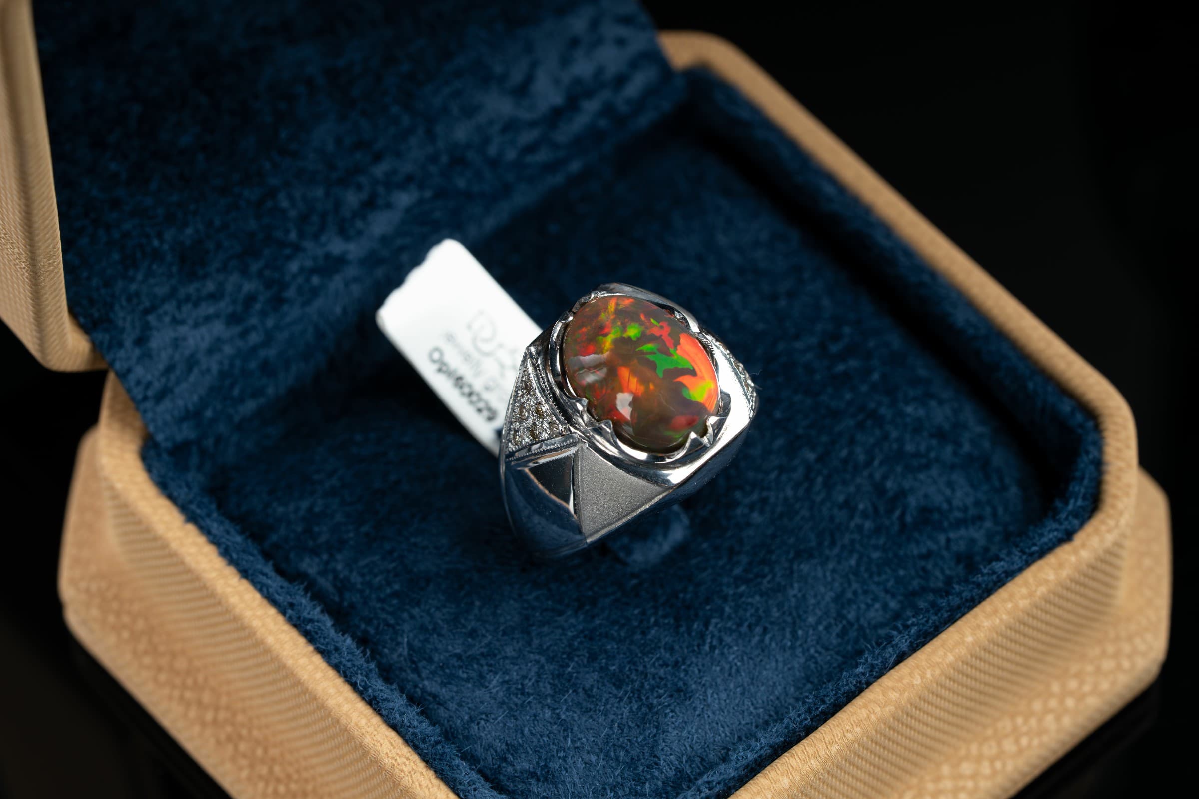 خاتم فضة رجالي بحجر أوبال الاثيوبي مع ترصيع الماس - تشكيلة الرجال, خواتم رجالية, أوبال أثيوبي