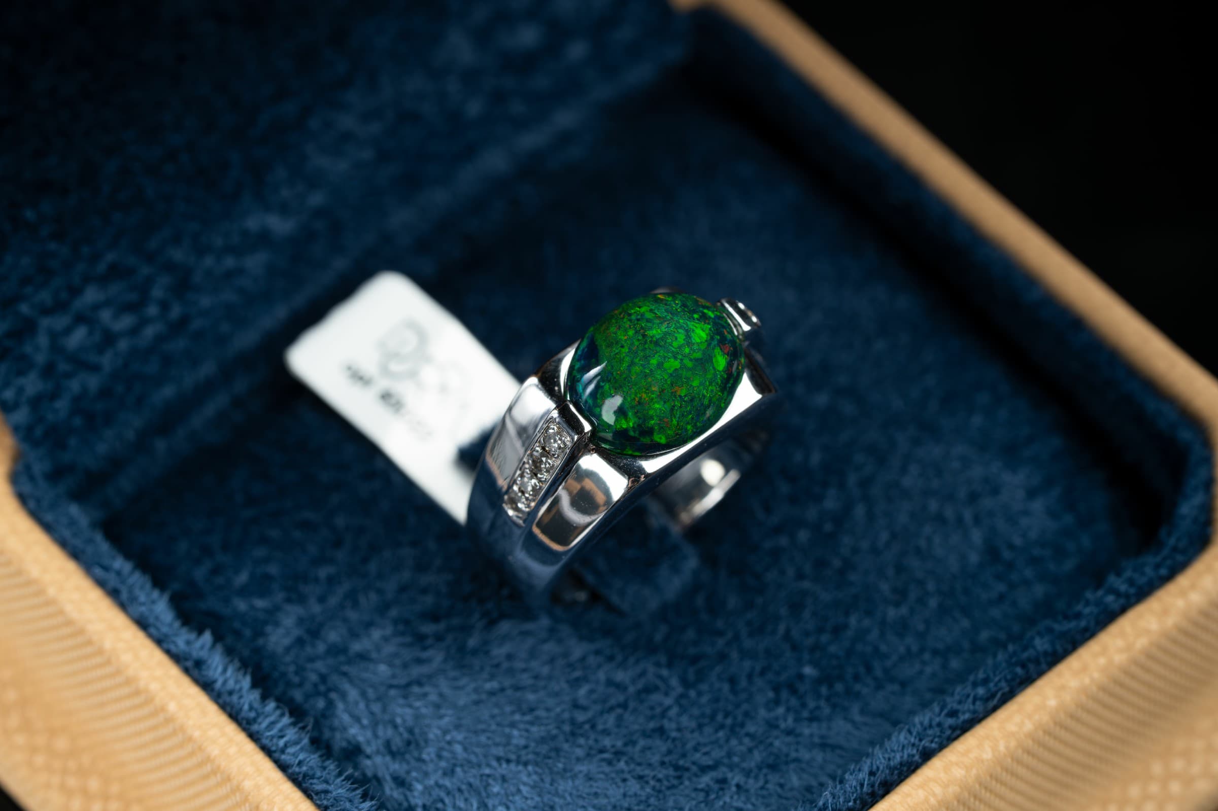 خاتم فضة مرصع بحجر الاوبال الاثيوبي والالماس  - تشكيلة الرجال, خواتم رجالية, أوبال أثيوبي