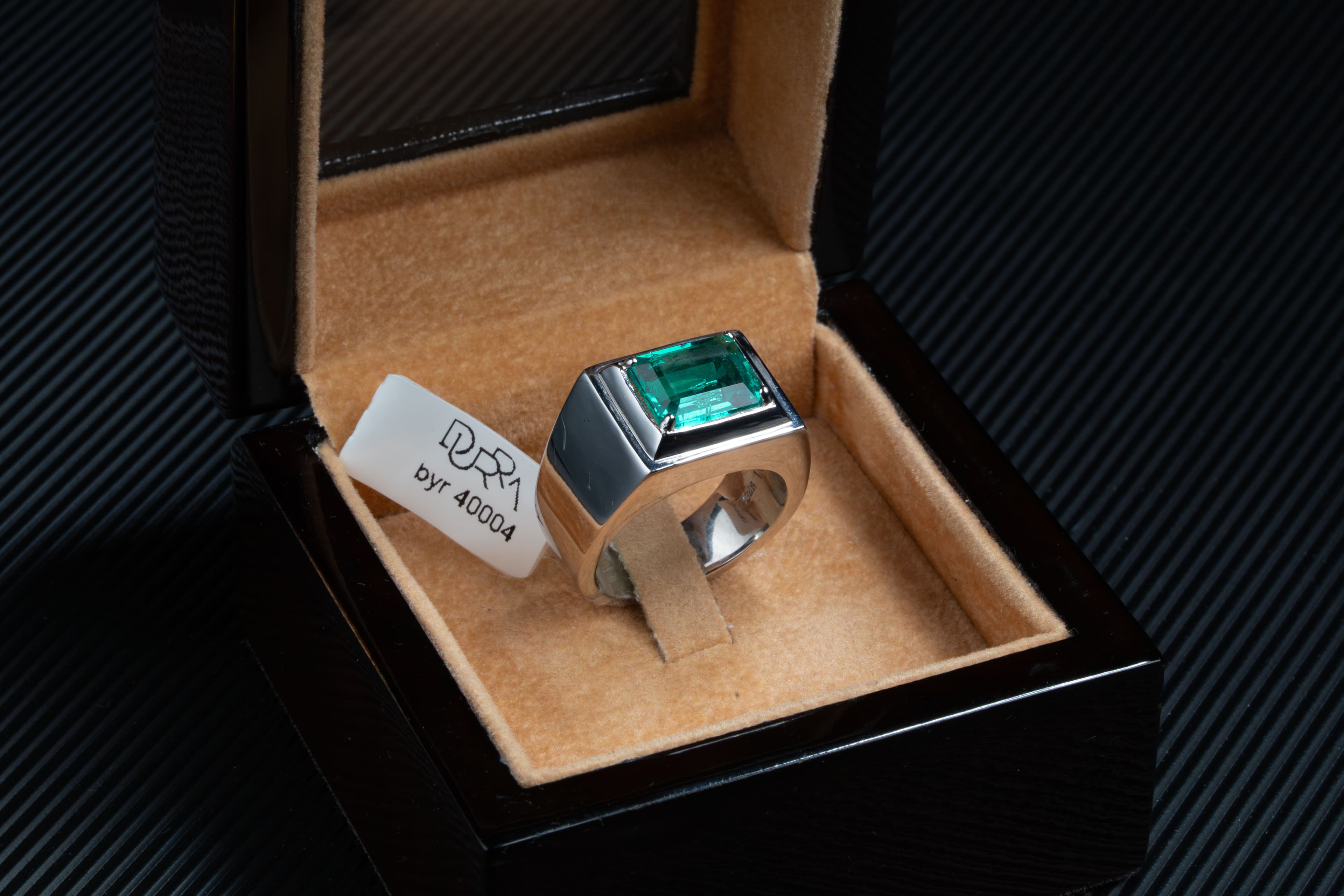 عقد فضة مرصع بحجر عقيق سليماني - وصل حديثا