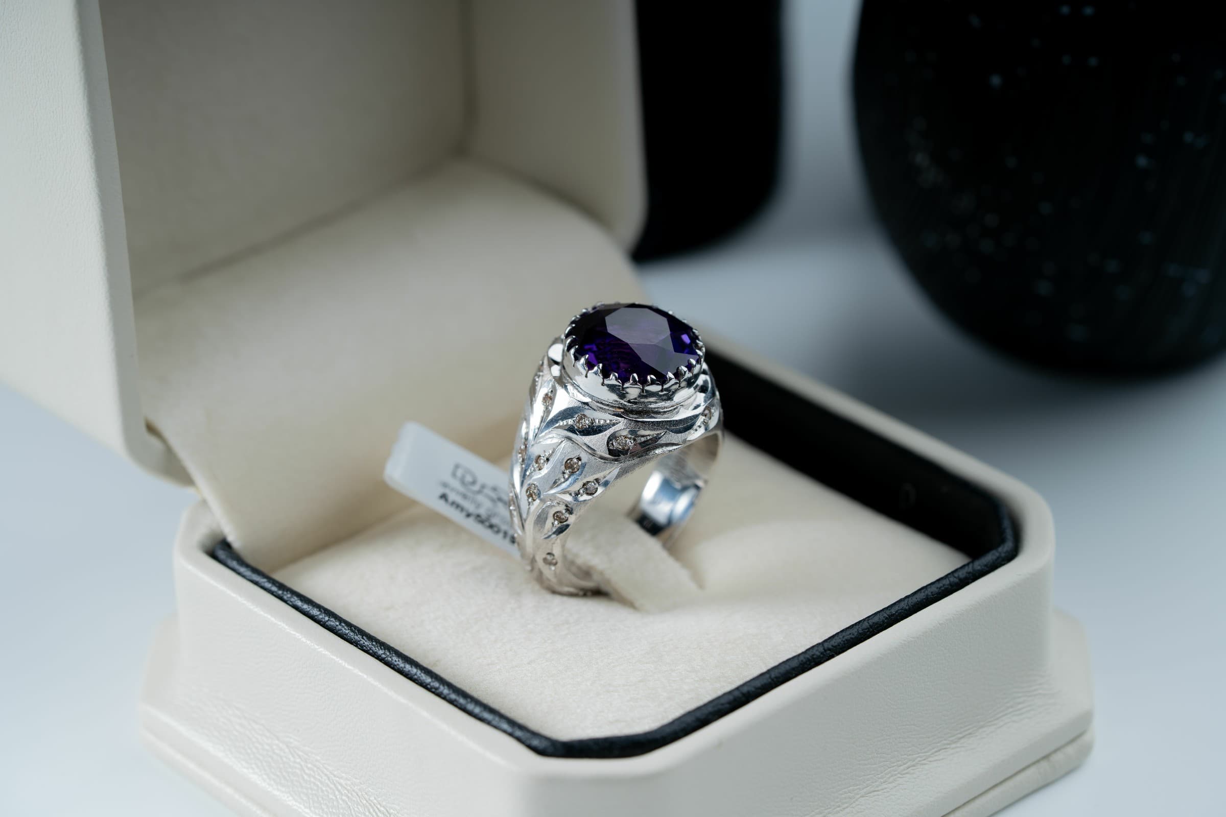 خاتم فضة بصياغة فاخرة جداً مع حجر الجمشت والالماس - تشكيلة الرجال, خواتم رجالية, جمشت